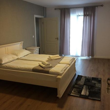 Hotel Provincial à Viseu de Jos Extérieur photo